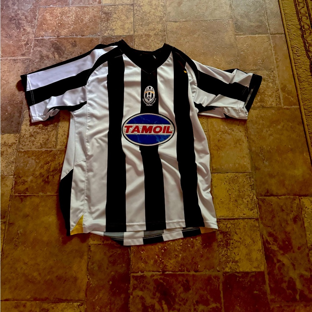 Juventes men’s 2005-2006 Jersey size L